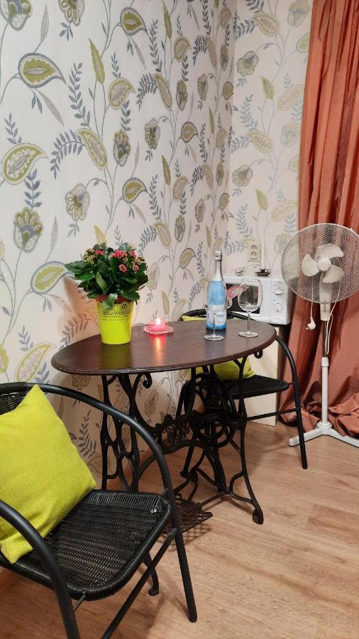 Madlena Buduar Apartman Riga Kültér fotó
